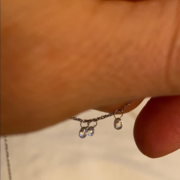 Absolutely stunning and delicate Diamond necklace